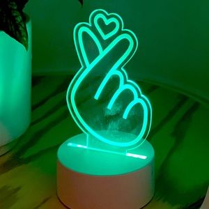 Meet your Posher, Sana